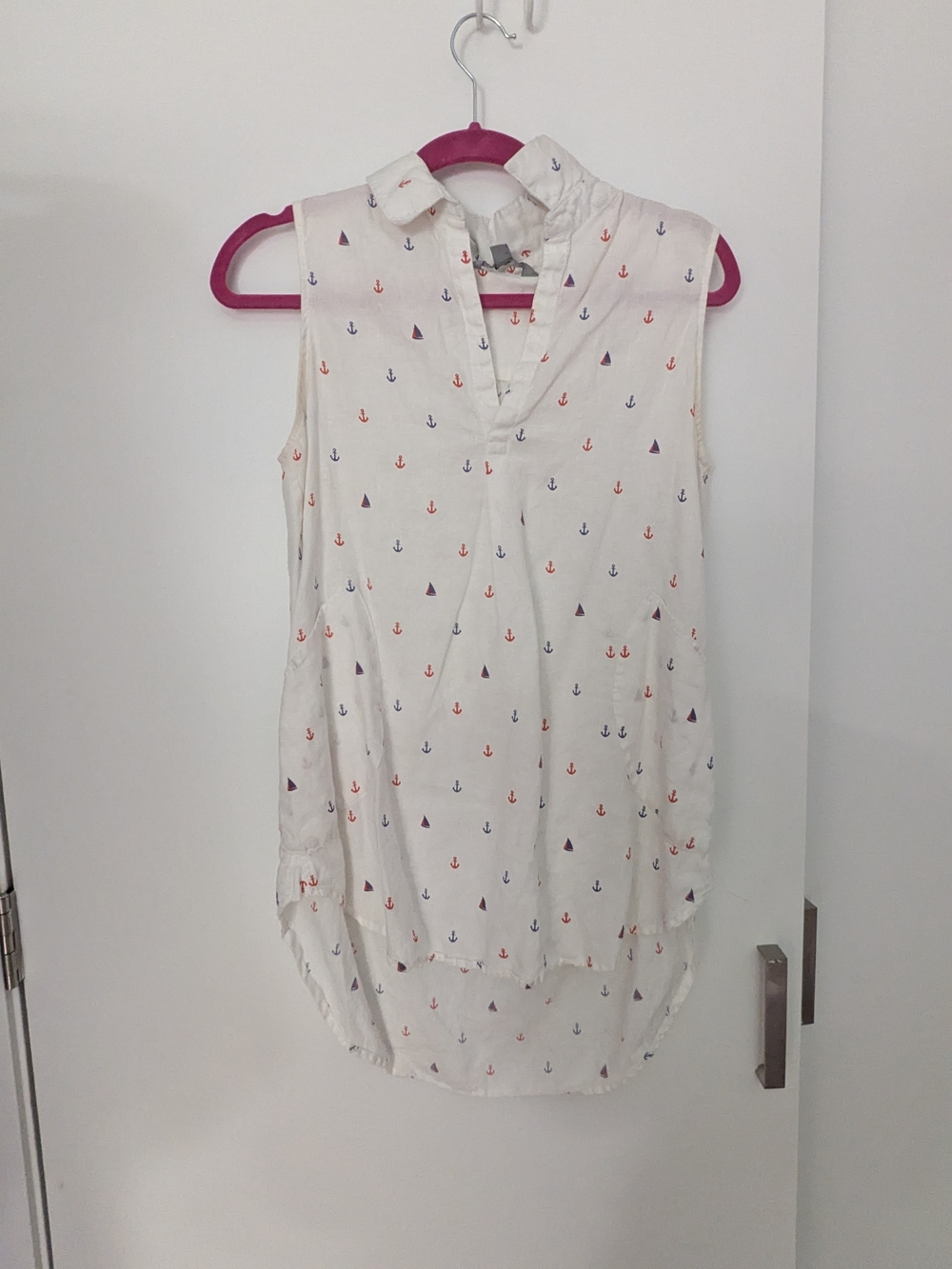 Kenar White Sleeveless Collared Tank with Navy and Orange Anchor Print